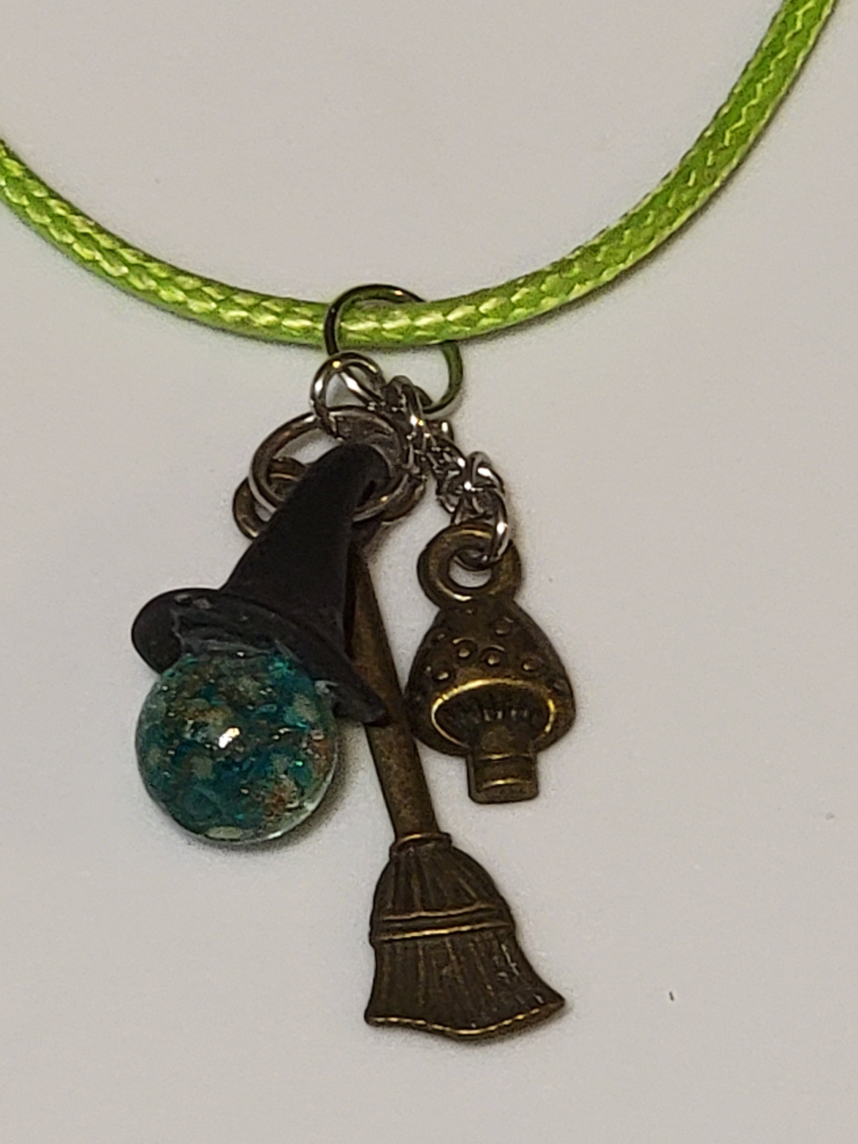 Witch Hat Necklaces - Glow In The Dark Glass