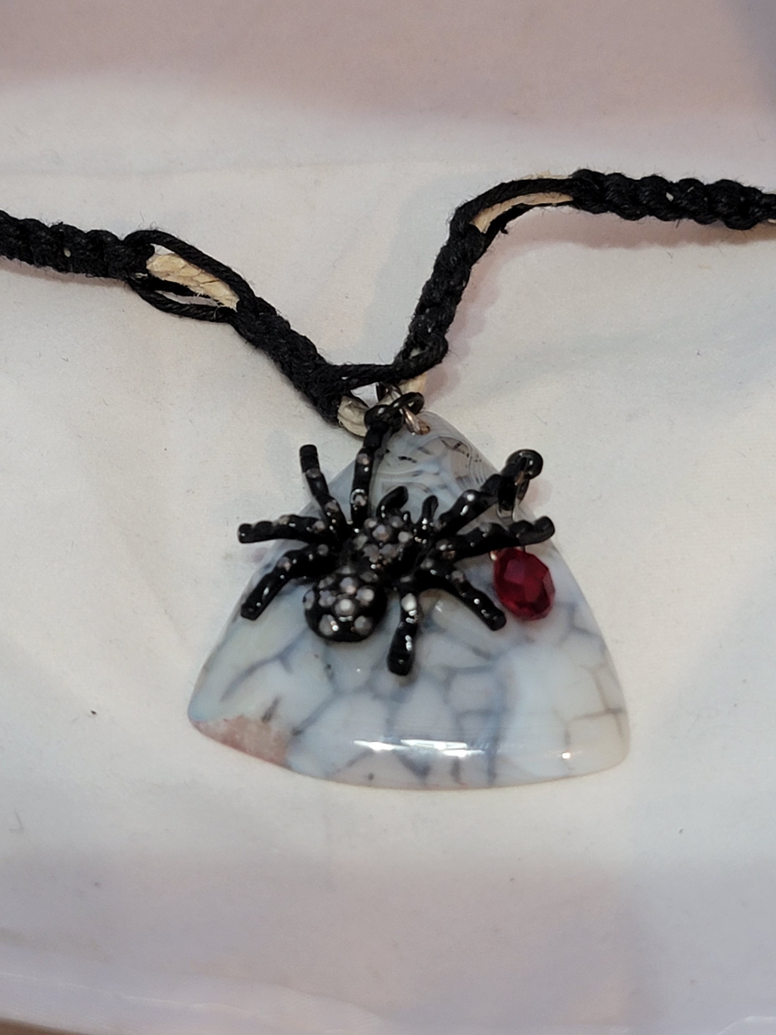 Crackle Agate with Black Jeweled Spider & Crystal Necklace