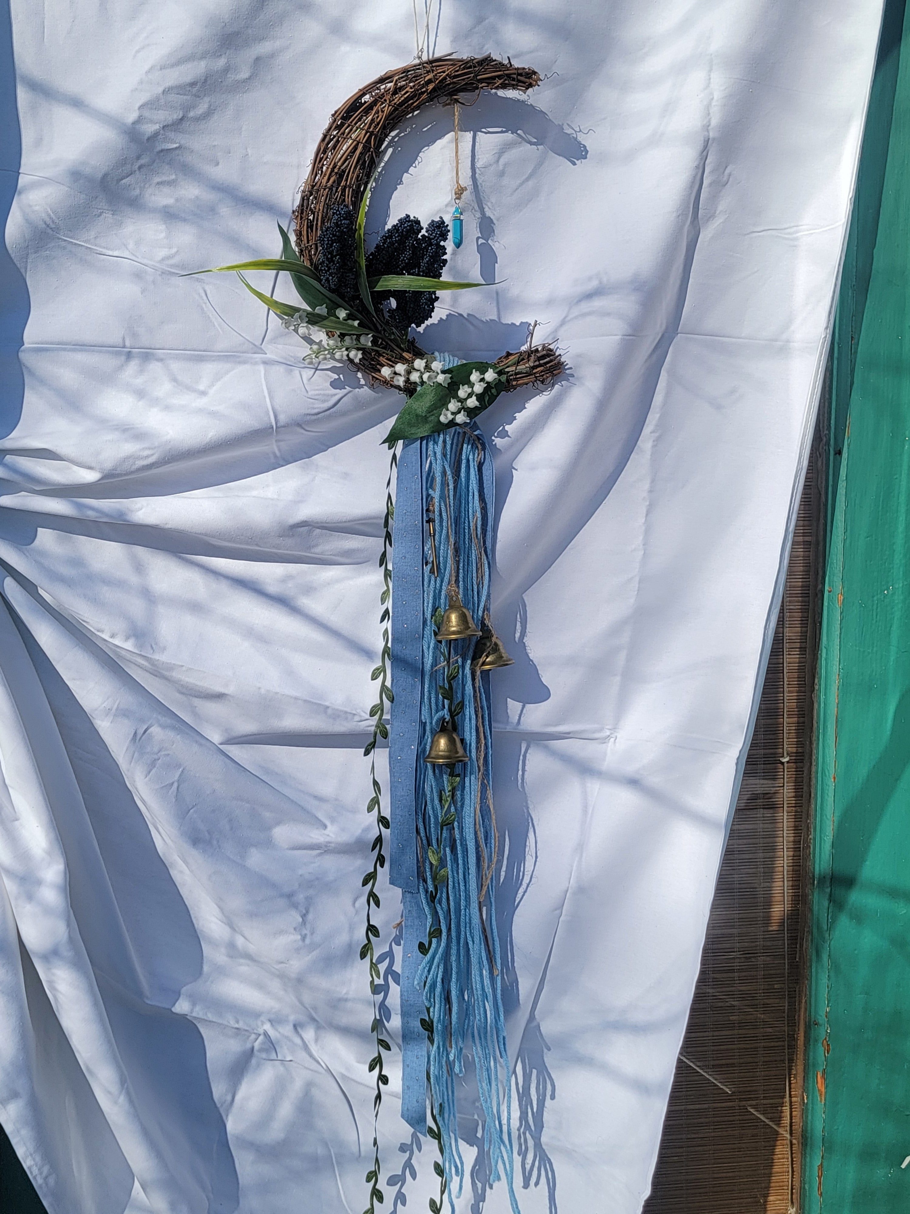 Witch Bells - Medium Moon Grapevine